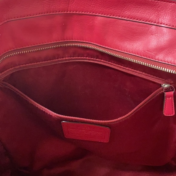 Coach side zip expandable Tote - Picture 10 of 14